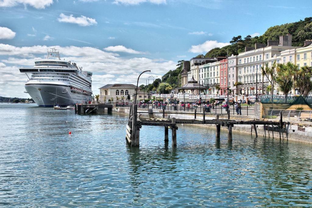 Townhouse In Centre Of Apartment Cobh